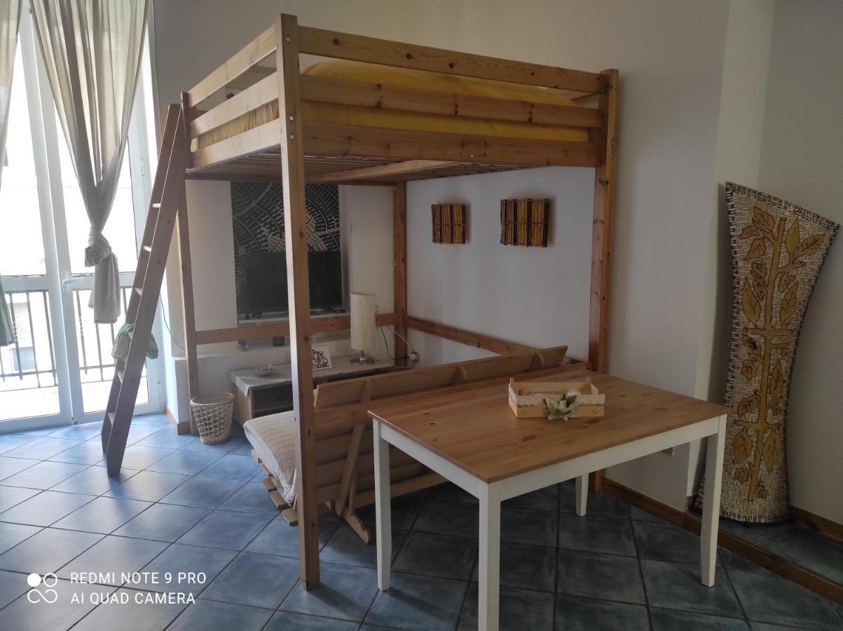 Mariantomare Casa Vacanze Monolocale Lungomare Bari Exterior foto